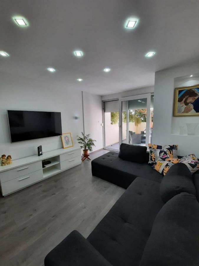 Vice Appartement Omiš Buitenkant foto
