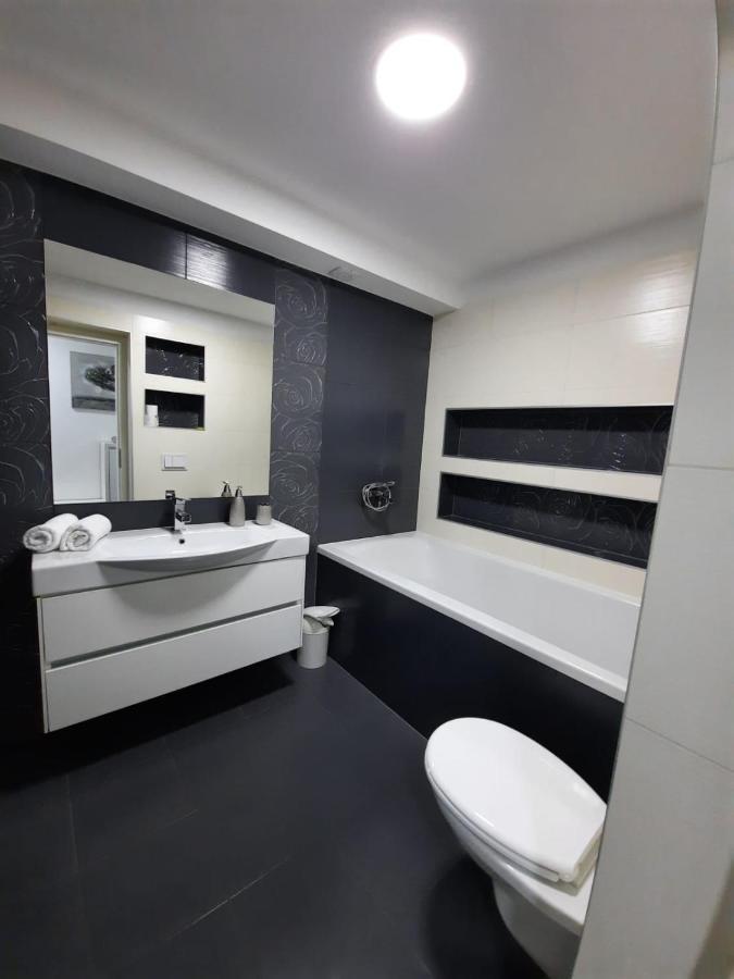 Vice Appartement Omiš Buitenkant foto