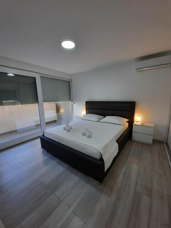 Vice Appartement Omiš Buitenkant foto