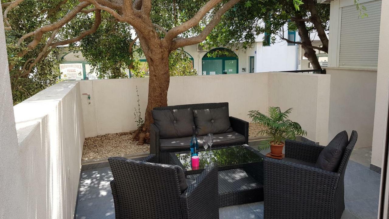 Vice Appartement Omiš Buitenkant foto